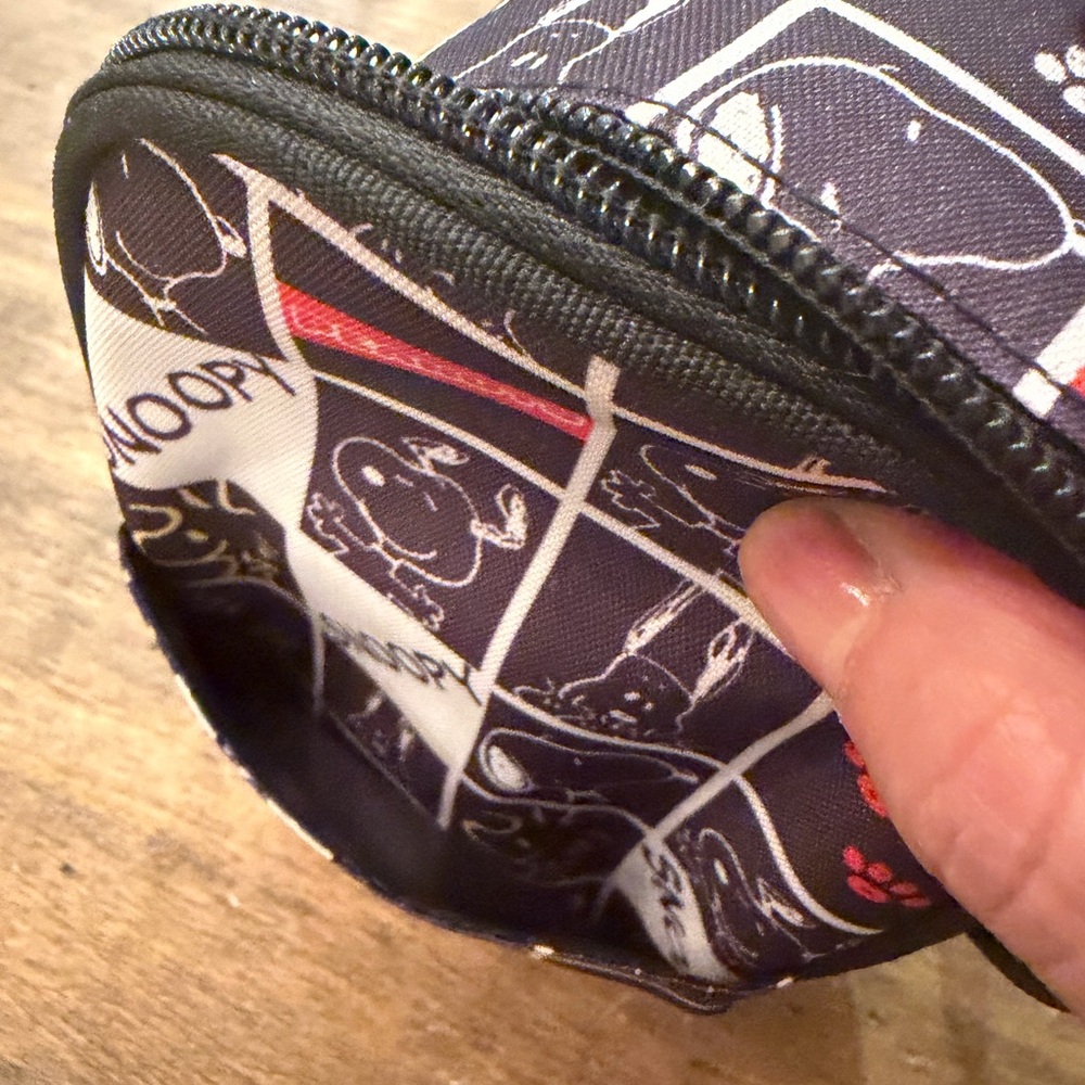 2015 Peanuts Snoopy mini backpack insulated pocket - image 8